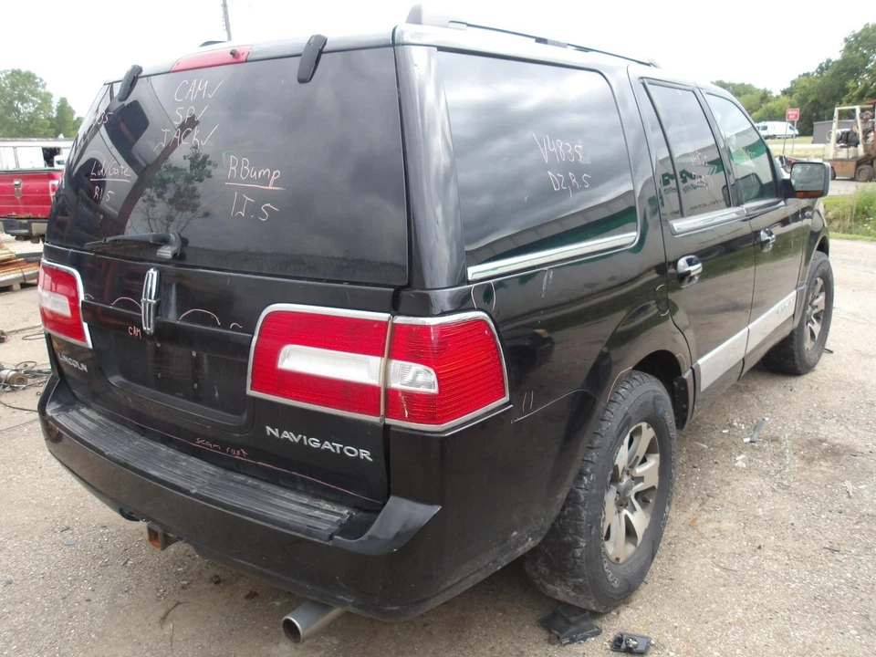 Brazo de control superior superior delantero izquierdo usado se adapta a: Lincoln Navigator 2008 delantero Foto 4 de 4