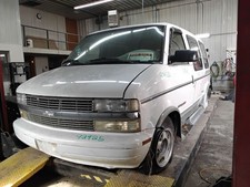 Astrovan 2000 Front Seat 1646528 Astrovan 2000 Front Seat 1646528