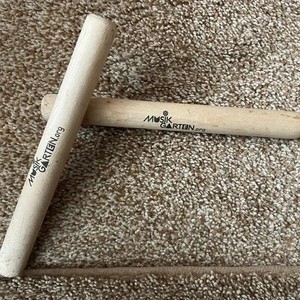 Pair Musikgarten rhythm sticks