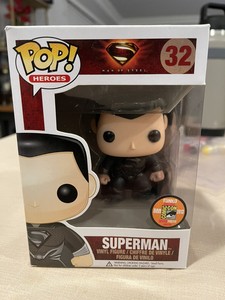 Superman (Black Suit) | Vinyl Art Toys 