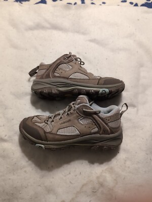 Vasque Women s Size 7 Breeze Low VST Vibram Brown Hiking Shoes