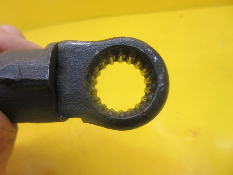 原始设备制造商 1981 - 1983 铃木 RM125 KICKSTART KICK START 脚踏板级别组件 26300-14100 — 第 3/4 张图片