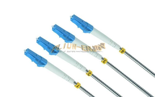 1PCS NEUF Field Outdoor LC-LC UPC 4 brins 9/125 cordon de raccordement fibre monomode 70M - Photo 5/5