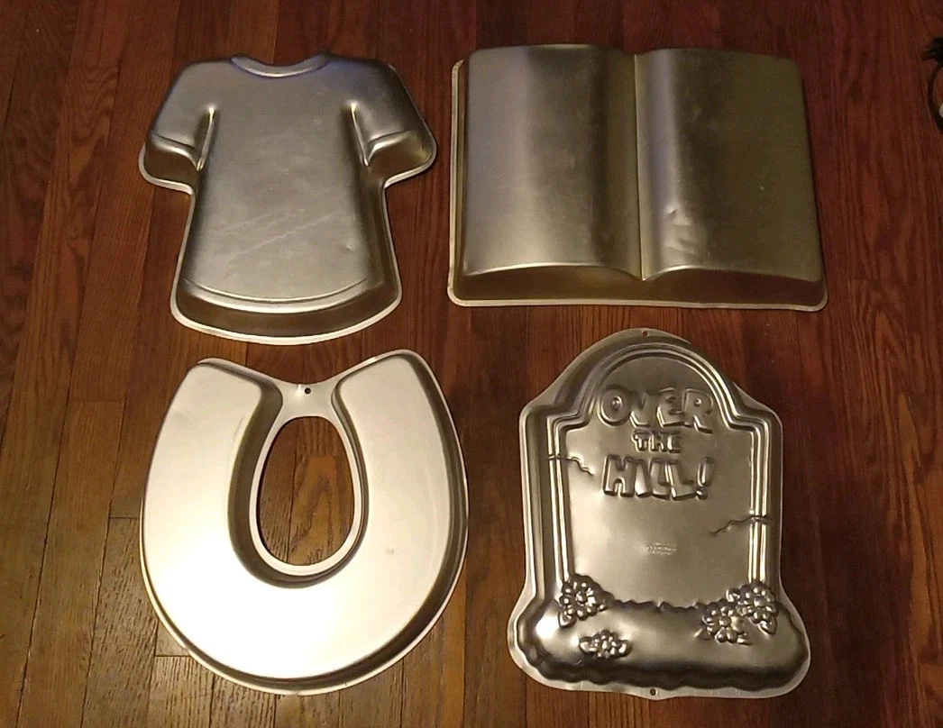 VTG WILTON CAKE PANS Lot (4) Book 86' Tshirt 99' Over The Hill 95' Horseshoe