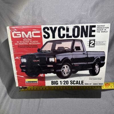 Lindberg GMC Syclone Pickup 1:20 Scale Model Kit 1991 Plastic ....SEALED BOX....
