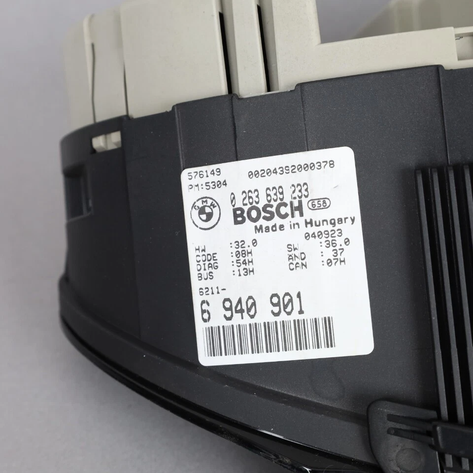 2002-2006 BMW 325i Speedometer Instrument Cluster 62116940901 OEM Used - Image 3 of 4