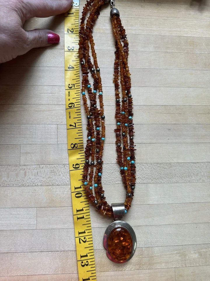 Hermoso collar de cuentas ámbar Foto 3 de 4