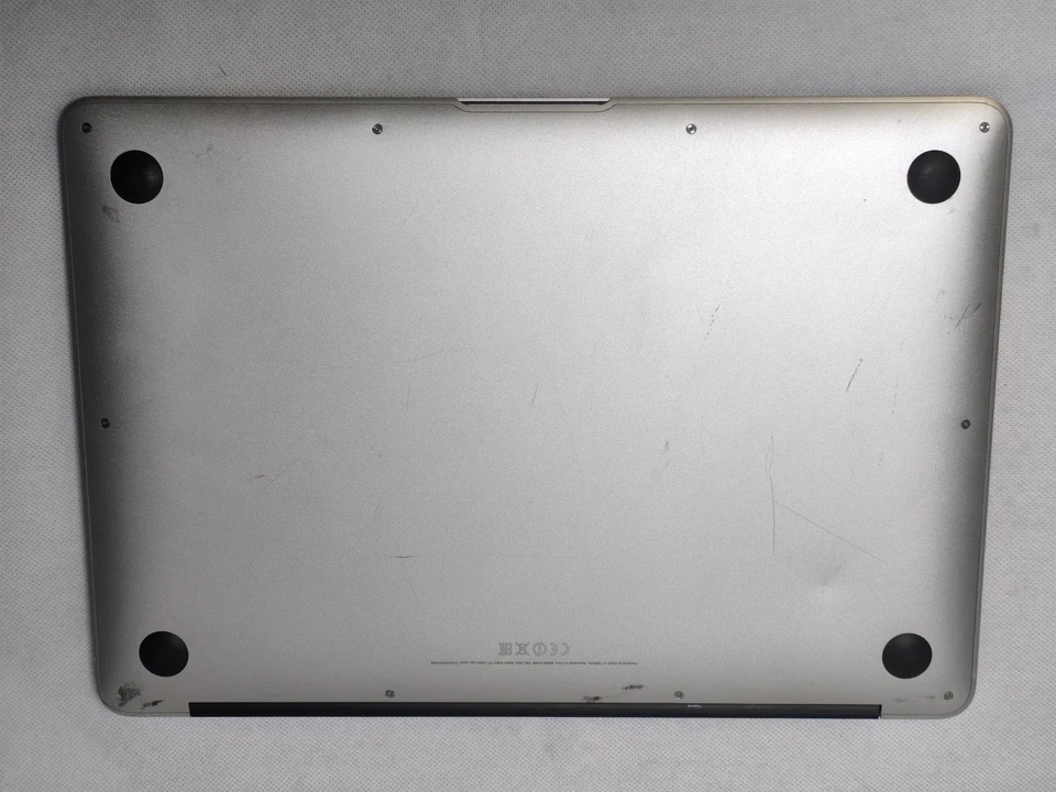 Apple MacBook Air 13" 2014 · i5 · 4GB · 251GB, photo 3 of 5