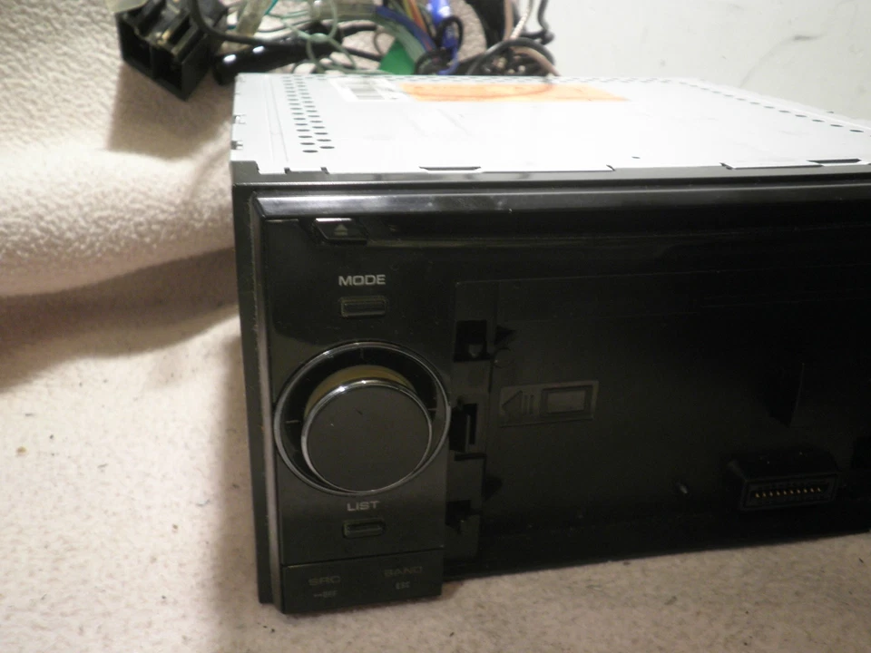 PIONEER AVIC F320BT AUTORADIO CD CON NAVIGATORE SOLO CORPO FISSO NO FRONTALE - Immagine 3 di 4