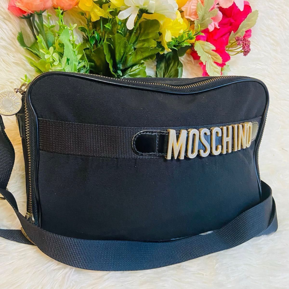 【関税&送料込み】Moschino Bag Pochette MOSCHINO Black Canvas Logos Crossbody Shoulder Bag USED Auth