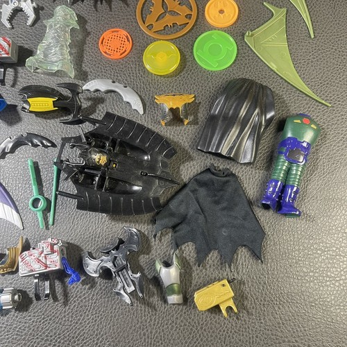 Vintage Batman Action Figures Weapons Accessories Lot 1990’s 2000’s DC Comics - Picture 2 of 11
