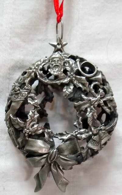 1993 HALLMARK PEWTER ORNAMENT Anniversary Wreath 20 YEARS
