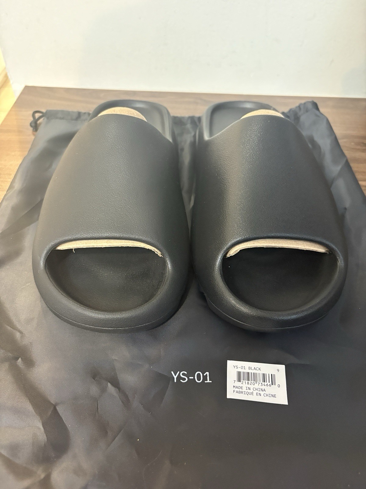 YEEZY SLIDE YZY YS-01 BLACK SIZE 9 thumbnail 2