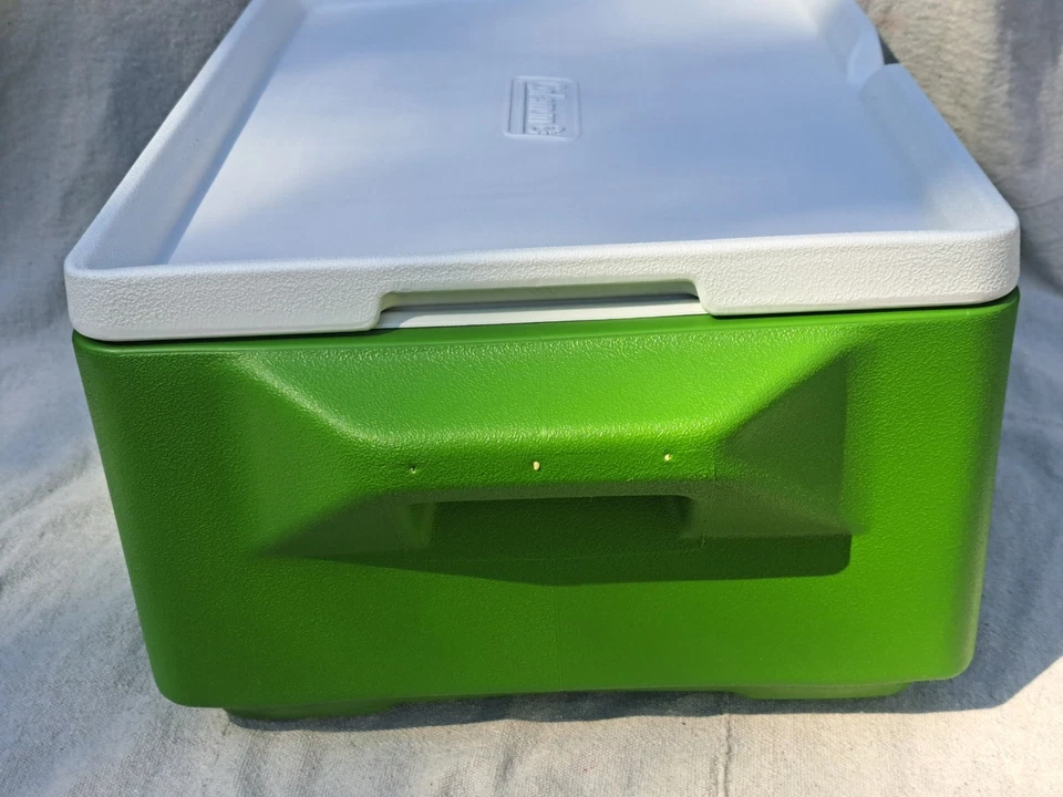 Coleman Apilador de Fiesta Verde Lima 7UP Refrigerador Aislado Modelo 6225 NUNCA USADO COMO NUEVO Foto 3 de 4