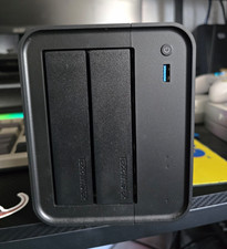 TerraMaster F2-425 2-Bay NAS 12TB Black 2.5GbE USB 3.0 HDMI PC/Mac