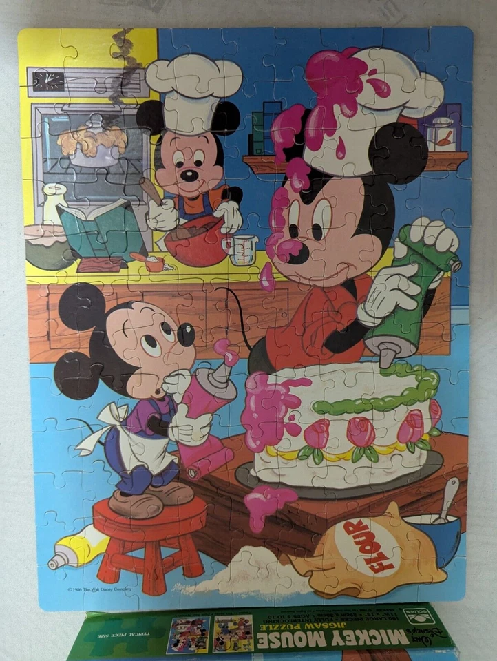 Rompecabezas dorado de pastel de cumpleaños de Mickey Mouse Chef 100 piezas 1986 Foto 2 de 4