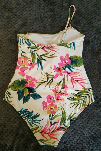 Billabong Island Hop One Piece Floral Swimsuit Swimming Costume BNWT Size Small - Picture 2 of 6