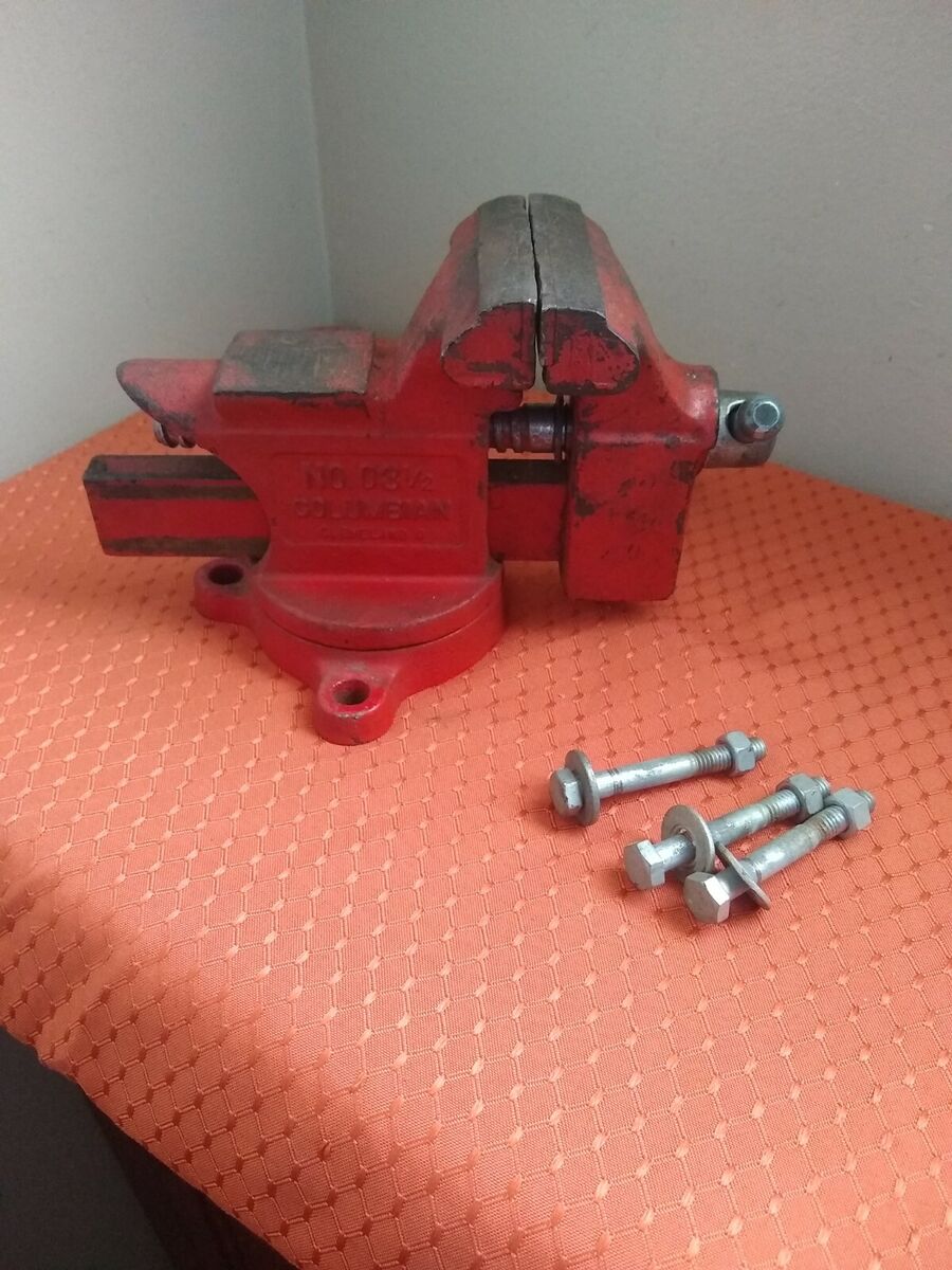 Vintage COLUMBIAN 03-1/2 No.63- 3 Swivel Base Bench Vise Vintage COLUMBIAN 03-1/2 No.63- 3 Swivel Base Bench Vise