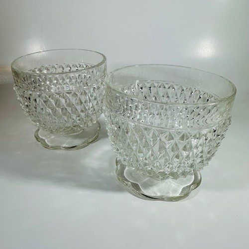 2 Vintage INDIANA GLASS Diamond Point Clear Candle Votive Holders Scalloped Edge - Picture 6 of 7