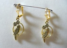 Parrot Earrings Charles P Parrot and friends Levar back Gold color