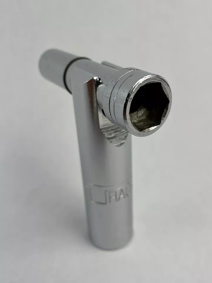 Tracker Trucks Skate T TOOL Skateboard Longboard Bolsillo Tamaño TODO EN UNO - NOS Foto 4 de 4