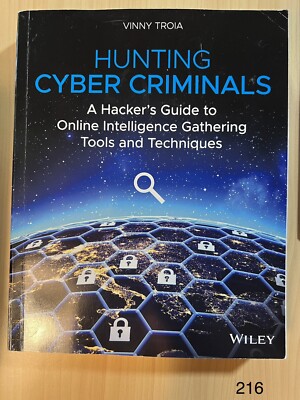 Hunting Cyber Criminals by Vinny Troia- Paperback