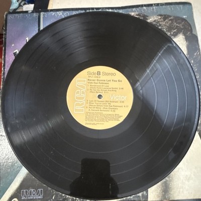 Vicki Sue Robinson Never Gonna Let You Go Vinyl LP RCA Victor APL1-1256 33RPM 1 
