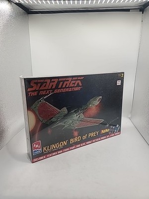 AMT ERTL 8015 Star Trek Generations Klingon Bird of Prey 1/650 Scale Model Kit