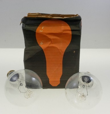Vtg LUXOR 92W Clear Light Bulb 2 Pack 5000 Hrs TESTED Collectible 6'' Tall