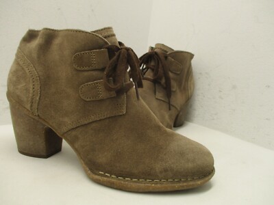 Clarks Taupe Brown Suede Leather Lace Up Ankle Boots Womens Sz 10