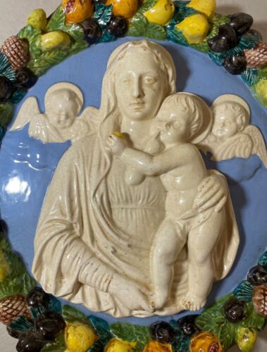 Antique Italian majolica Della Robbia glaze pottery religious Mary wall plaque - Picture 2 of 10