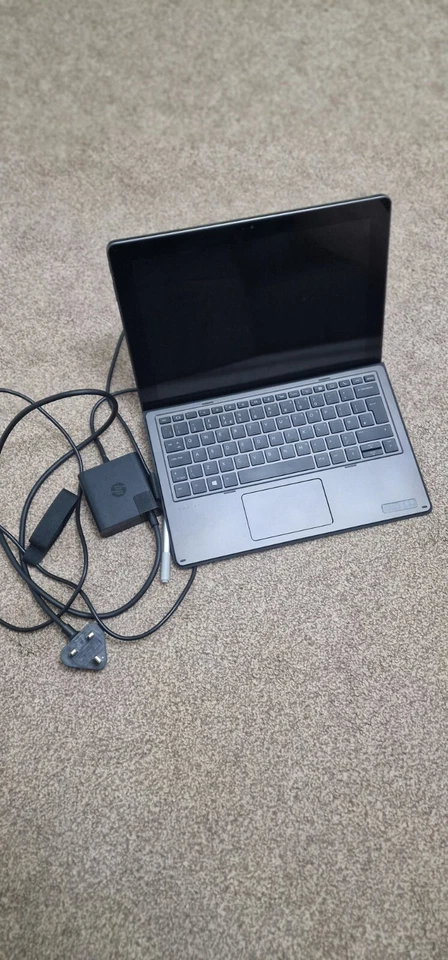 HP ELITE Pro  Intel i5 7th Gen 8GB RAM     2 in 1 Laptop FHD Touchscreen - Image 2 of 4