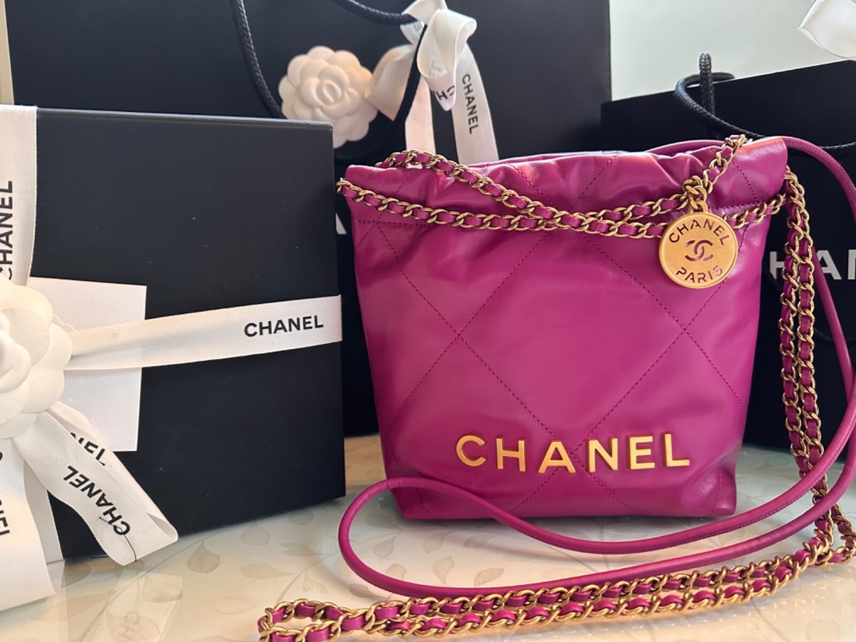 Brand new! Chanel 22 mini pink, 名牌, 手袋及銀包- Carousell