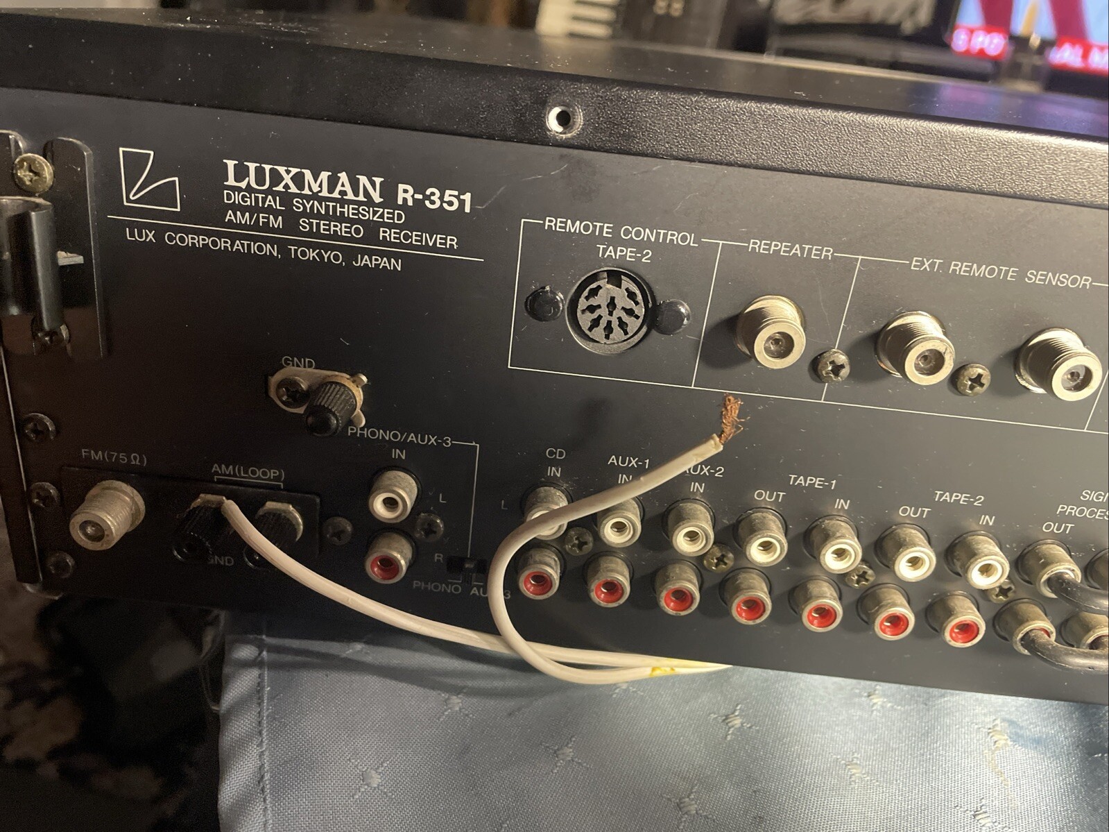 Luxman Synthesized AM-FM Stereo Receiver R-351 (Gebraucht) in Rheineck für CHF 50 - mit