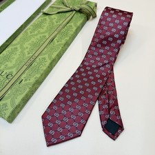 Gucci GG Logo Geometric Silk Satin Tie for Men, Red/White Standard Classic