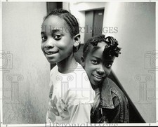 1988 Press Photo Katerina Dunbar and Adriene Robinson at Shiloh Baptist Church