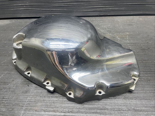 2000 Suzuki Intruder 1500 VL1500 Clutch cover , engine cover OEM #411257 - Picture 5 of 9