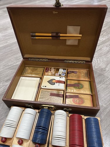 Vintage Rumpp Poker Set 322 Chips 5 Sealed USPC Decks Key Locking Case