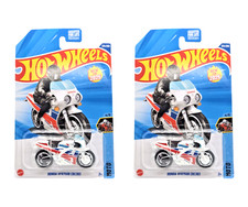 2025 Hot Wheels Honda VFR750R RC30  224 White- Set of 2