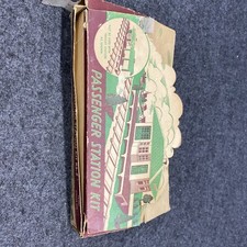 O Scale Bachmann PLASTICVILLE Passenger Station Station Kit RS-8 PV070524-05