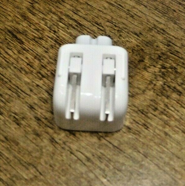 apple two prong adapter
