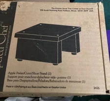 The Pampered Chef Apple Peeler-Corer- Slicer Stand #2435 Made in USA new in box