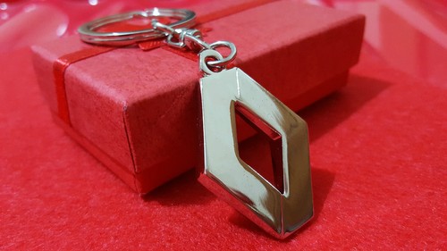 Renault Car Logo Clio, Laguna, Magane, Captur Metal Keyring with Gift Pouch (S1) - Picture 3 of 8