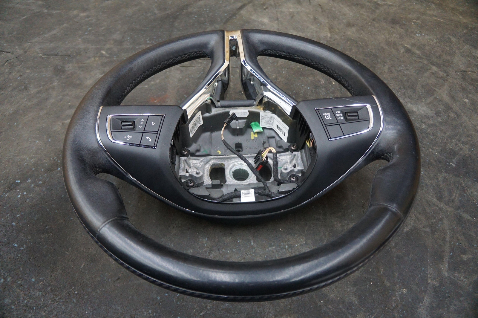 Maserati Quattroporte 2014-2016 Steering wheel P/N 670013501
