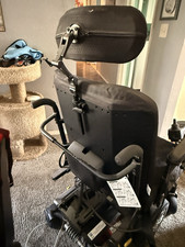 Quantum J4 Power Wheelchair Mid-Wheel Drive Black, Remote Control, Footrests