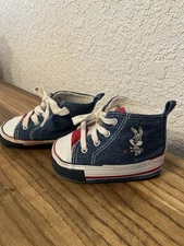 Baby Looney Tunes Cloth Shoes Size 2 . Used See Pictures for red color on edge 