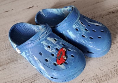 Kinderclogs Größe 31 Blau mit Auto Logo Latschen Badeschuhe