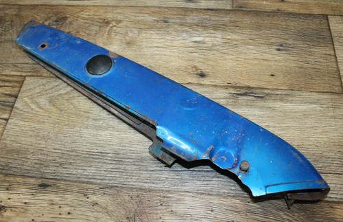 Good Used OEM Upper Chain Guard Honda CD 175 1970 Vintage Blue 40510-237-680B