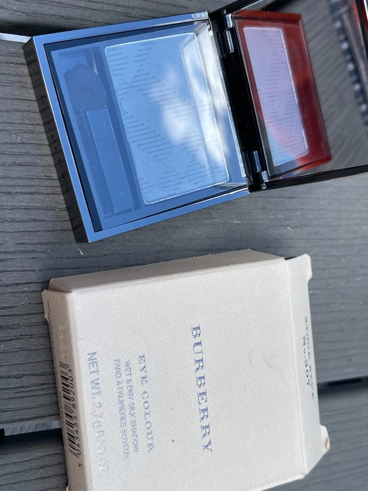 Sombra de seda húmeda y seca color de ojos Burberry 0,09 oz, tú eliges el color, nueva en caja Foto 4 de 4