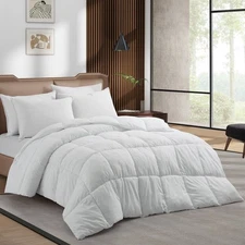 IHG King Duvet Insert 104x89 Lightweight White Down Alternative Hotel Comforter